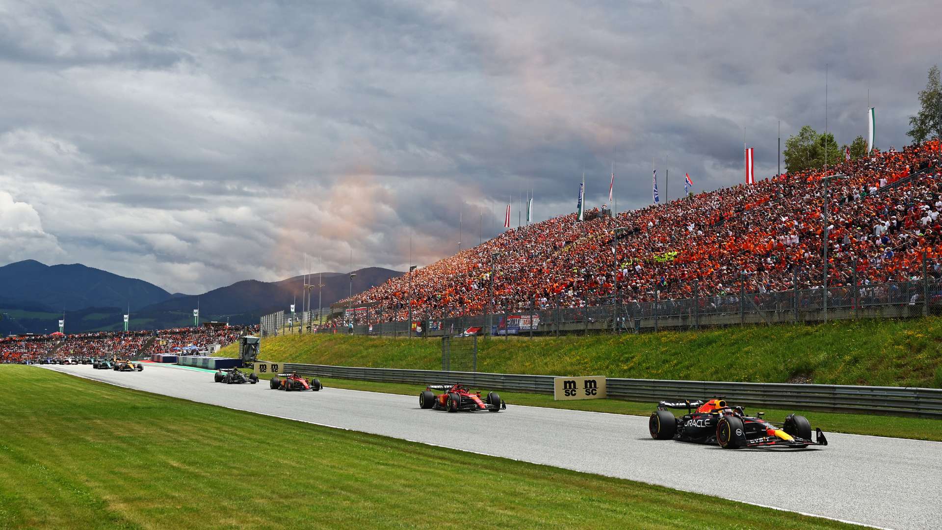 通过与各大 通过与各大